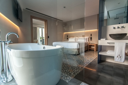 Banyera Suite